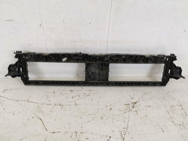 bontott AUDI A4 B9 Levélrács Tartó