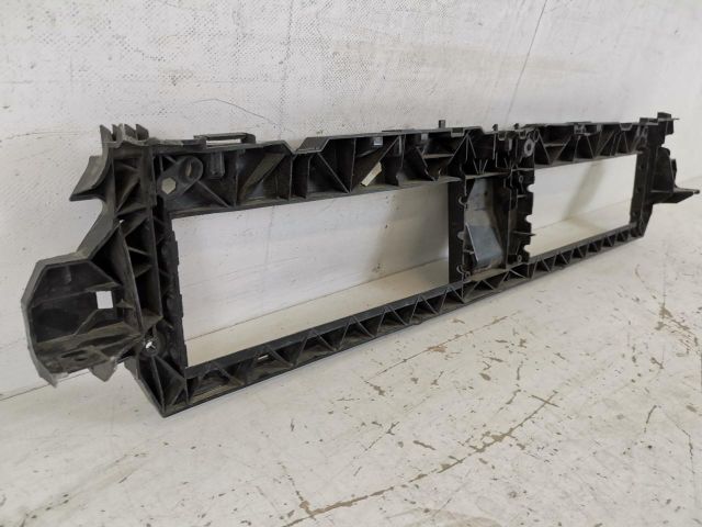 bontott AUDI A4 B9 Levélrács Tartó