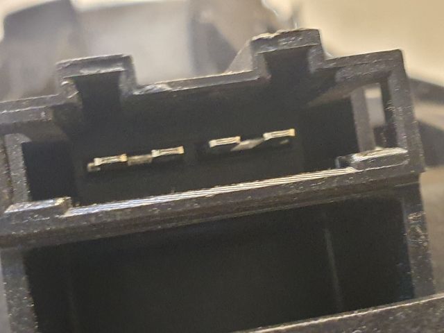 bontott AUDI A4 B9 Mélynyomó Hangszóró