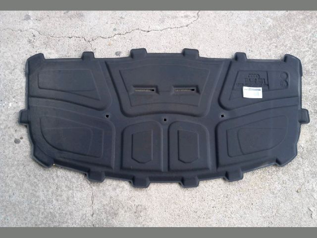 bontott AUDI A4 B9 Motorháztető Szigetelés