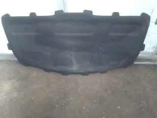 bontott AUDI A4 B9 Motorháztető Szigetelés