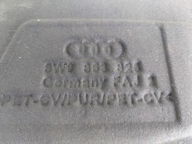 bontott AUDI A4 B9 Motorháztető Szigetelés