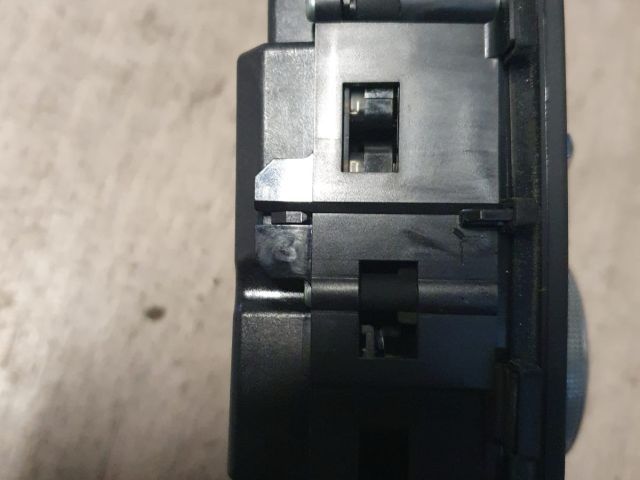 bontott AUDI A4 B9 Multimédia Vezérlő