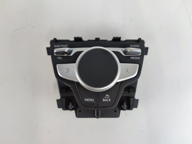 bontott AUDI A4 B9 Multimédia Vezérlő
