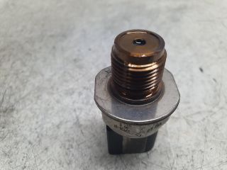 bontott AUDI A4 B9 Nyomásszabályzó Szelep