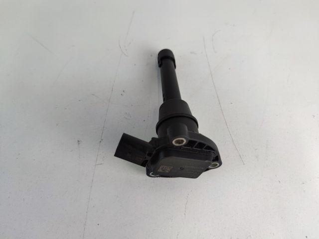 bontott AUDI A4 B9 Olajszint Jeladó