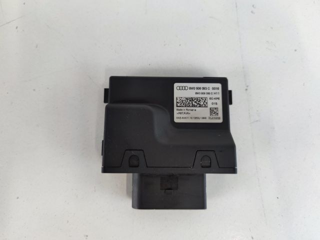 bontott AUDI A4 B9 Porlasztó Elektronika