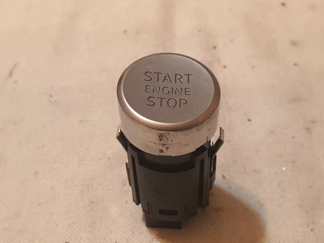 bontott AUDI A4 B9 Start / Stop Indító Gomb