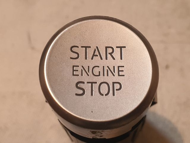 bontott AUDI A4 B9 Start / Stop Indító Gomb
