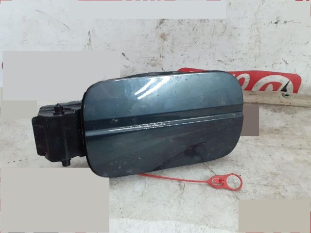 bontott AUDI A4 B9 Tankajtó