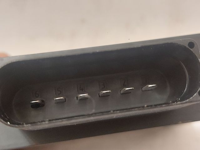 bontott AUDI A4 B9 Üzemanyag Befecskendező Vezérlő