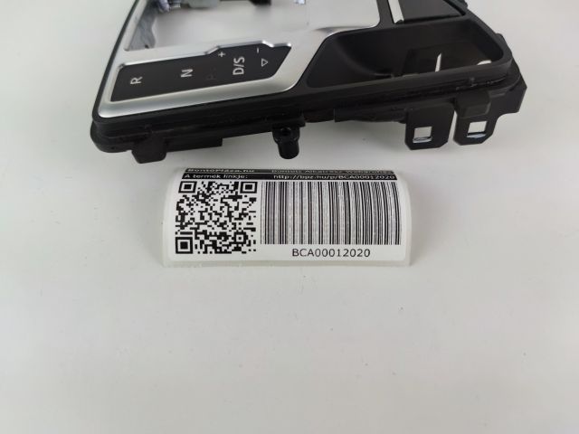 bontott AUDI A4 B9 Váltókar Keret