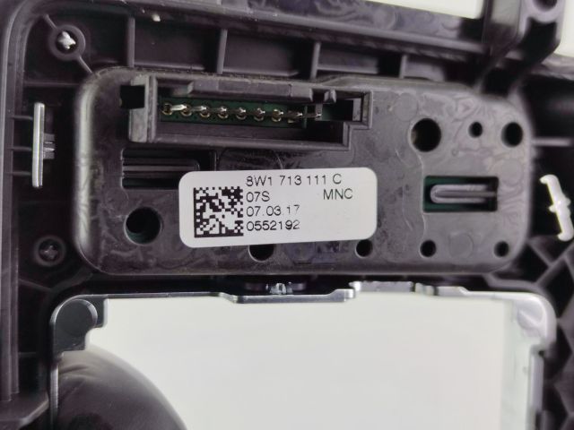 bontott AUDI A4 B9 Váltókar Keret