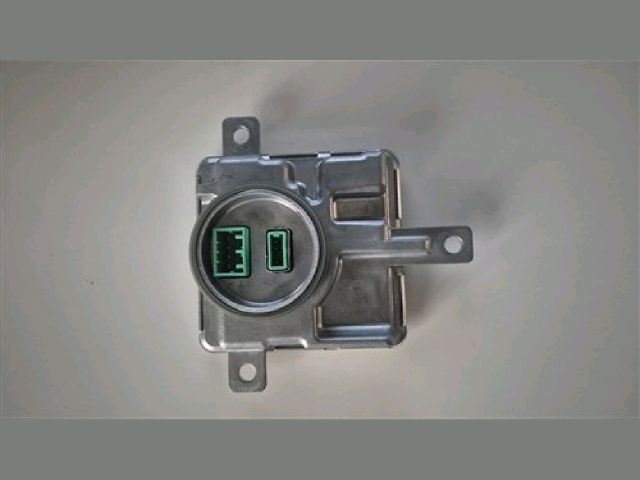 bontott AUDI A4 B9 Xenon Trafó