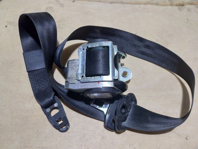 bontott AUDI A4 CABRIO Bal első Biztonsági Öv