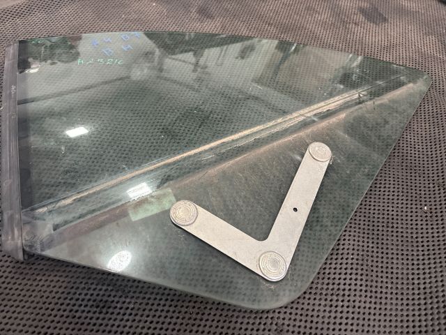 bontott AUDI A4 CABRIO Bal hátsó Fixüveg (Ajtóban)