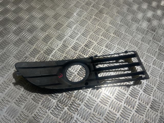 bontott AUDI A4 CABRIO Bal Ködlámpa Rács