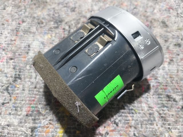 bontott AUDI A4 CABRIO Bal Szellőző