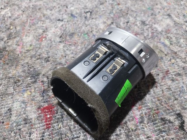 bontott AUDI A4 CABRIO Bal Szellőző