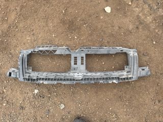 bontott AUDI A4 CABRIO Első Lökhárító Tartó Felső