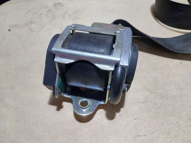 bontott AUDI A4 CABRIO Jobb első Biztonsági Öv