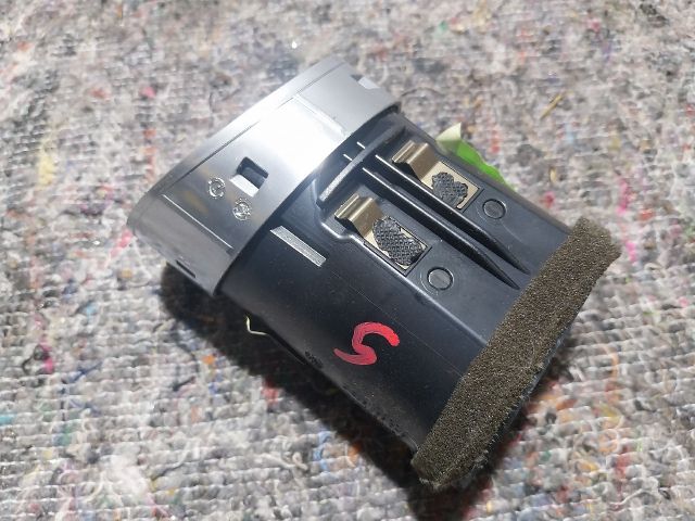 bontott AUDI A4 CABRIO Jobb Szellőző