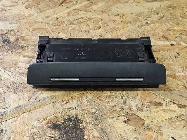 bontott AUDI A4 CABRIO Középső Szemüvegtartó