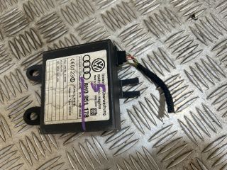 bontott AUDI A4 CABRIO Riasztó Központ