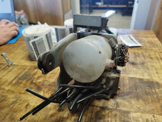 bontott AUDI A4 CABRIO Tető Mozgató Motor