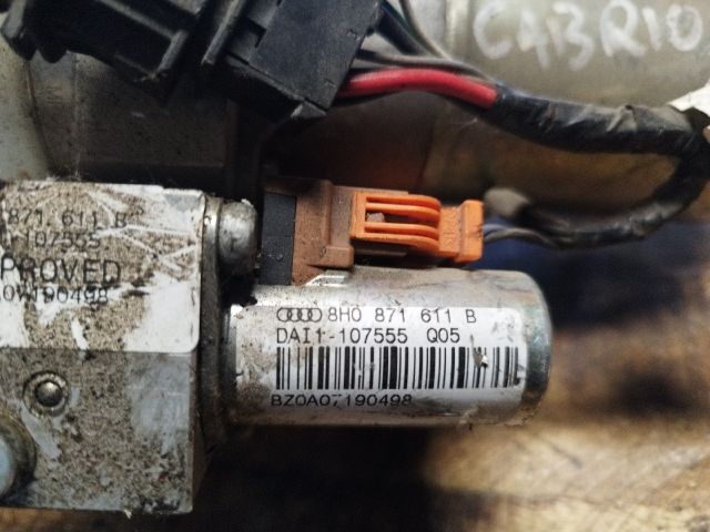 bontott AUDI A4 CABRIO Tető Mozgató Motor
