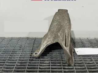 bontott AUDI A5 Motor Tartó Bak Bal