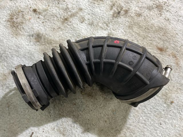 bontott AUDI A5 Szívó Cső