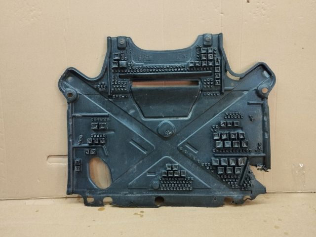 bontott AUDI A5 Alsó Motorburkolat