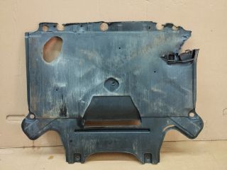 bontott AUDI A5 Alsó Motorburkolat