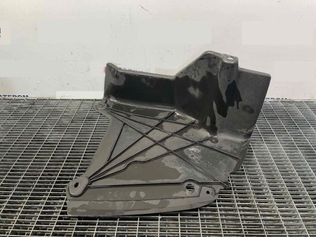 bontott AUDI A5 Alsó Motorburkolat