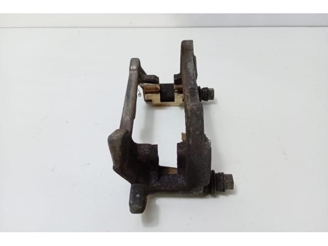 bontott AUDI A5 Bal első Fékkengyel