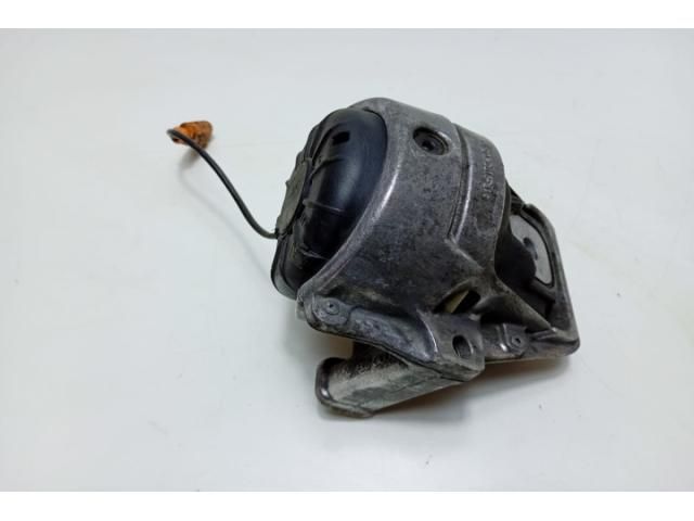 bontott AUDI A5 Első Motorfelfüggesztés