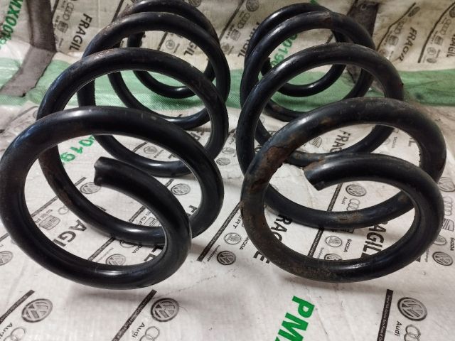 bontott AUDI A5 Első Rugó Pár