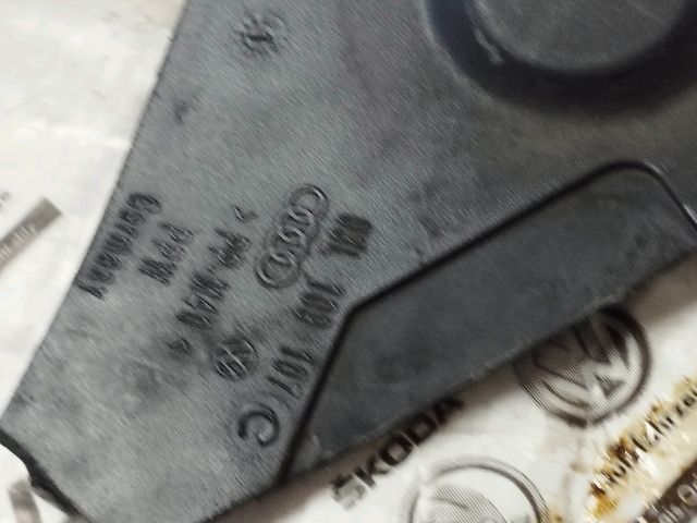 bontott AUDI A5 Felső Vezérlés Burkolat