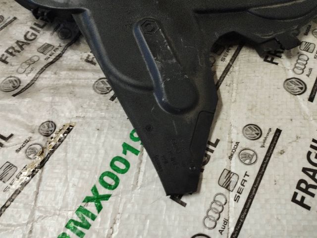 bontott AUDI A5 Felső Vezérlés Burkolat