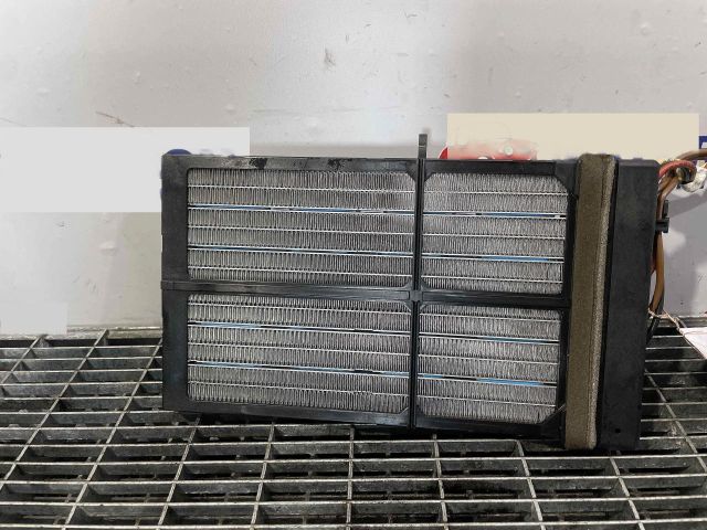 bontott AUDI A5 Fűtőradiátor