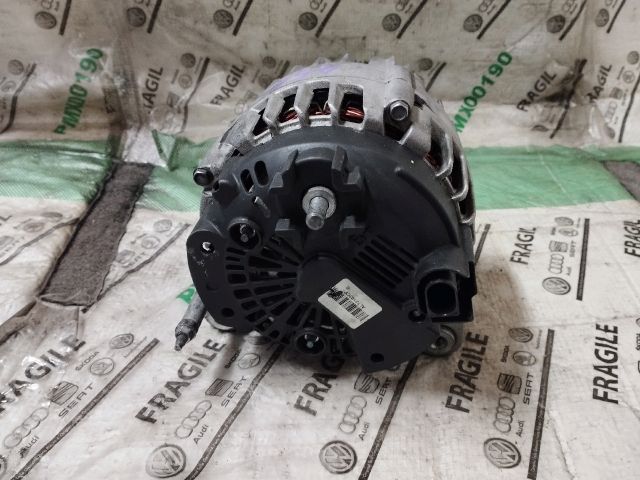 bontott AUDI A5 Generátor