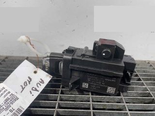 bontott AUDI A5 Gyújtáskapcsoló