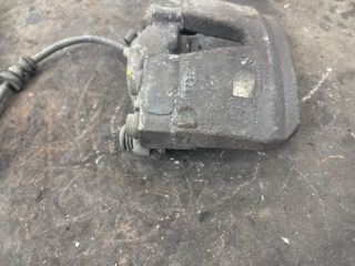 bontott AUDI A5 Jobb első Féknyereg Munkahengerrel