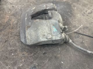 bontott AUDI A5 Jobb első Féknyereg Munkahengerrel