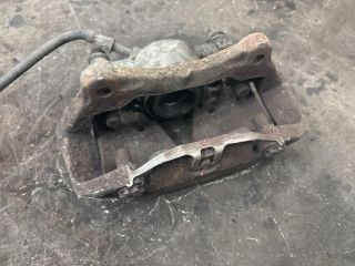 bontott AUDI A5 Jobb első Féknyereg Munkahengerrel