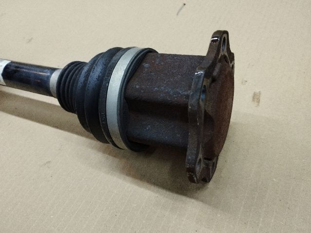 bontott AUDI A5 Jobb Féltengely