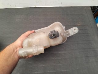 bontott AUDI A5 Kiegyenlítő Tartály