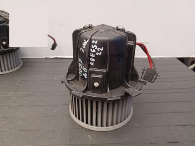 bontott AUDI A5 Klímahűtő Ventilátor