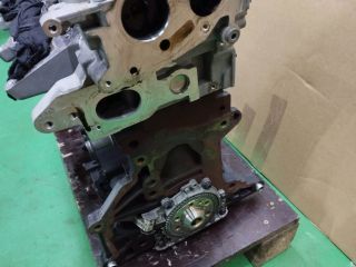 bontott AUDI A5 Motor (Fűzött blokk hengerfejjel)